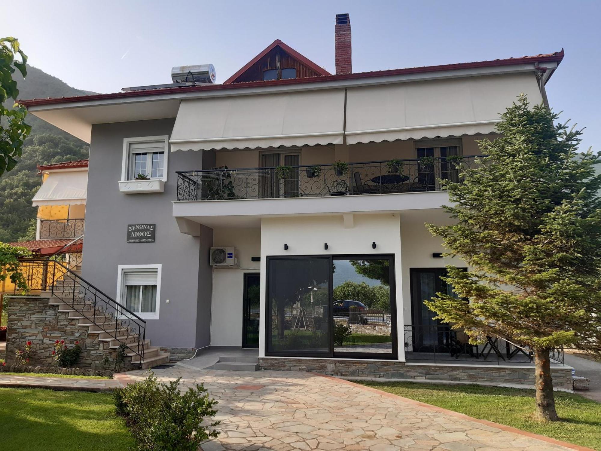 Lithos Apartment Káto Loutrákion Екстериор снимка