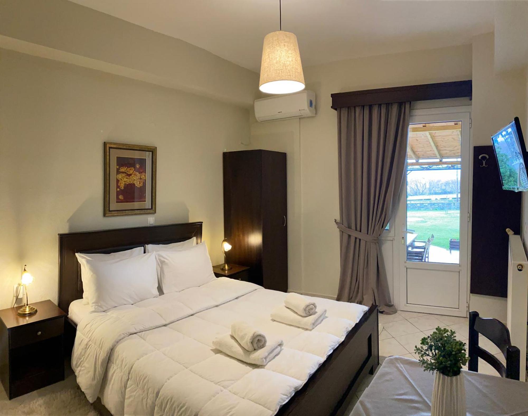 Lithos Apartment Káto Loutrákion Екстериор снимка