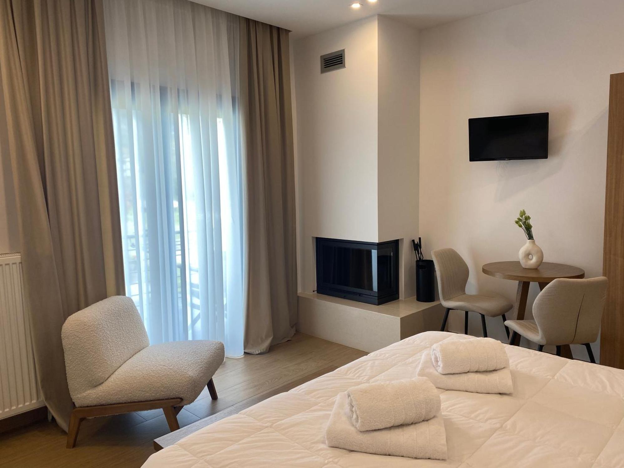 Lithos Apartment Káto Loutrákion Екстериор снимка