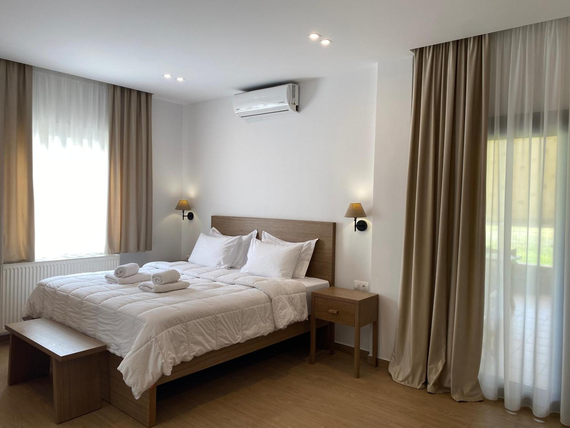 Lithos Apartment Káto Loutrákion Екстериор снимка